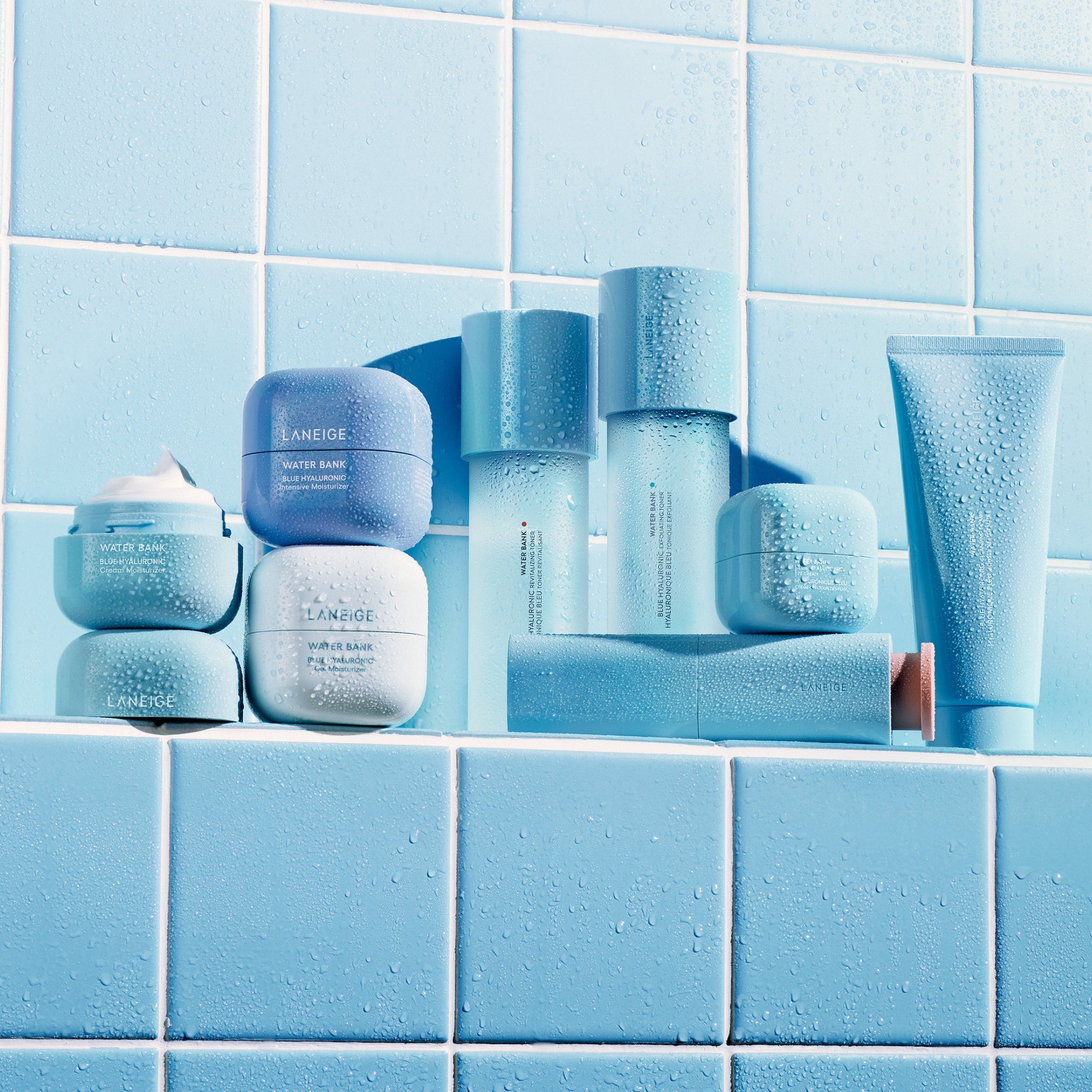 LANEIGE Water Bank Blue Hyaluronic Serum, a hydrating 50ml Korean serum with blue hyaluronic acid and peptides.